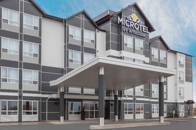Microtel Inn & Suites By Wyndham Oyster Bay レディスミス エクステリア 写真