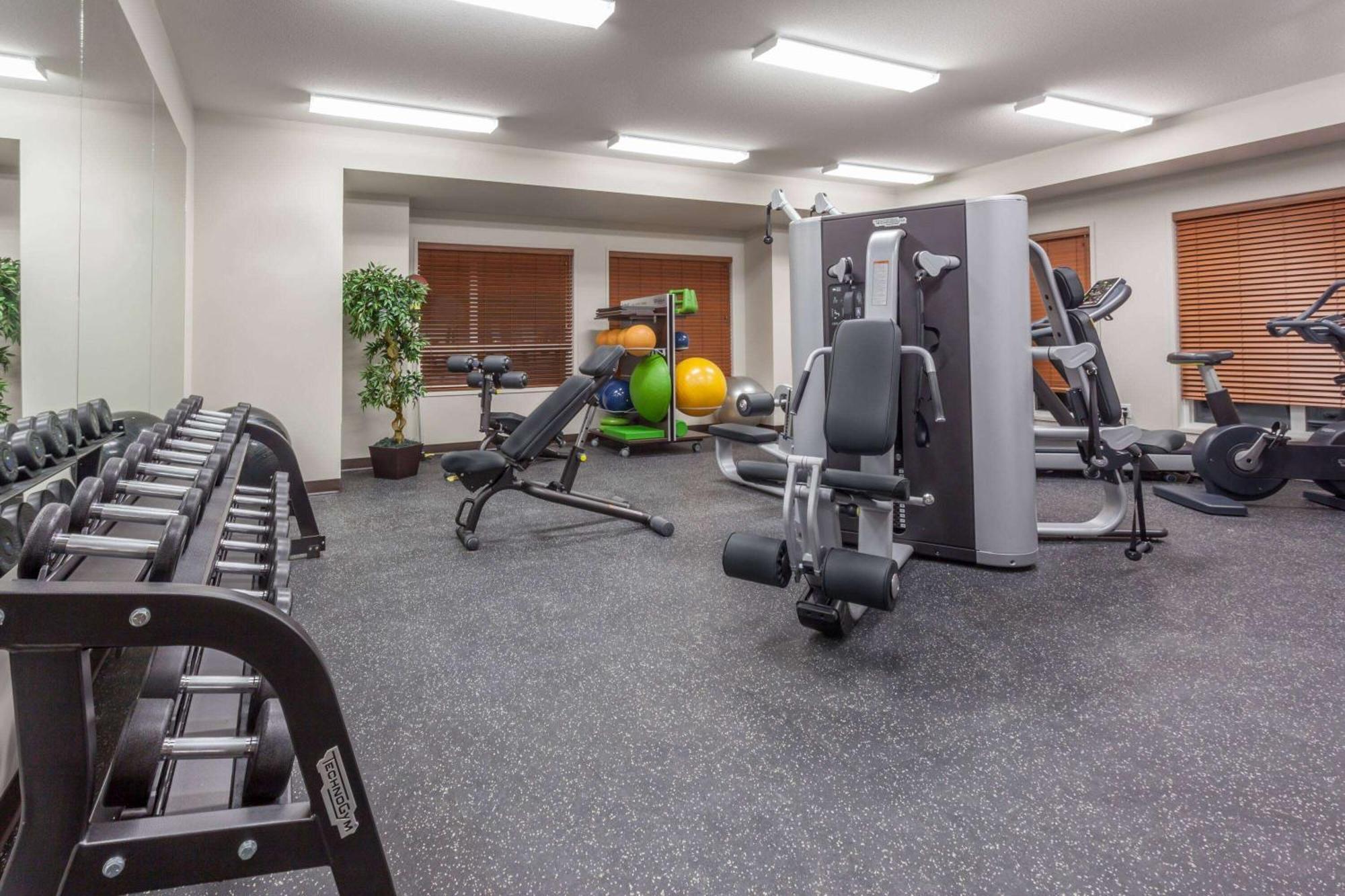 Microtel Inn & Suites By Wyndham Oyster Bay レディスミス エクステリア 写真