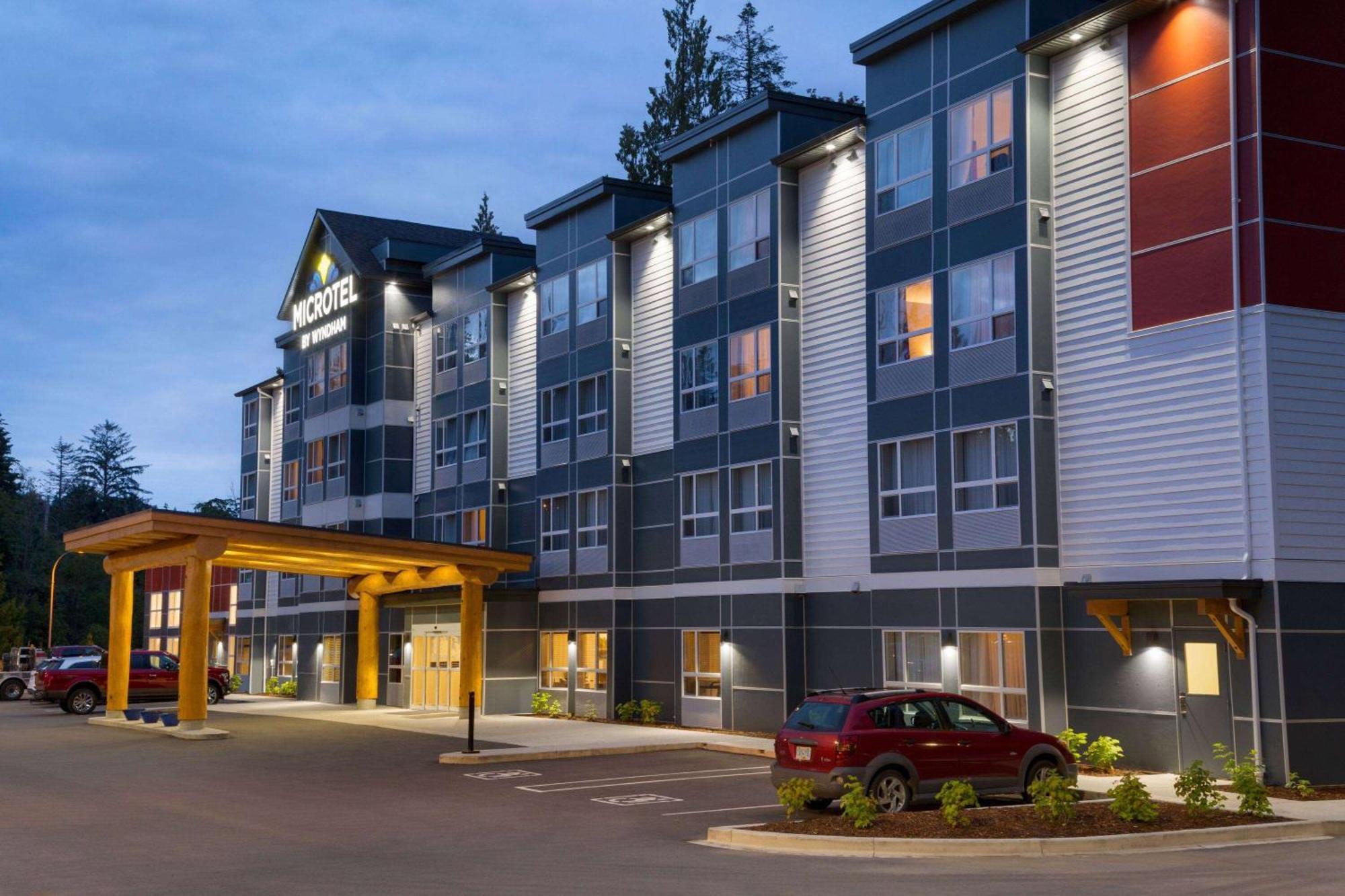 Microtel Inn & Suites By Wyndham Oyster Bay レディスミス エクステリア 写真